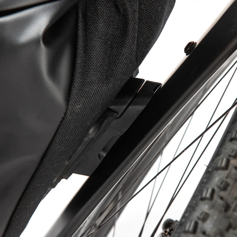 Bolsa de horquilla RESTRAP SWITCH PANNIER 5 L Negro
