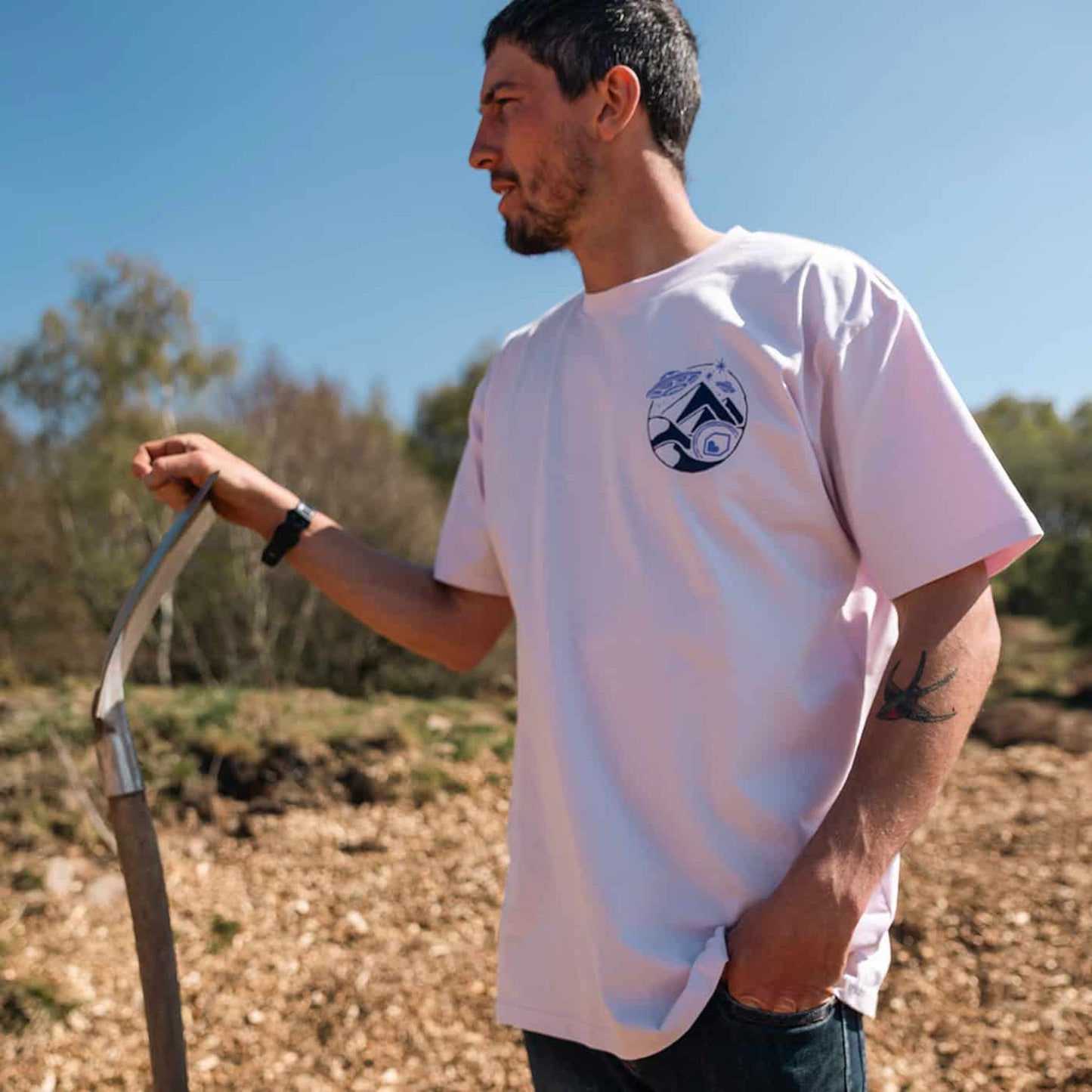 Camiseta BURGTEC DESERT QUEEN