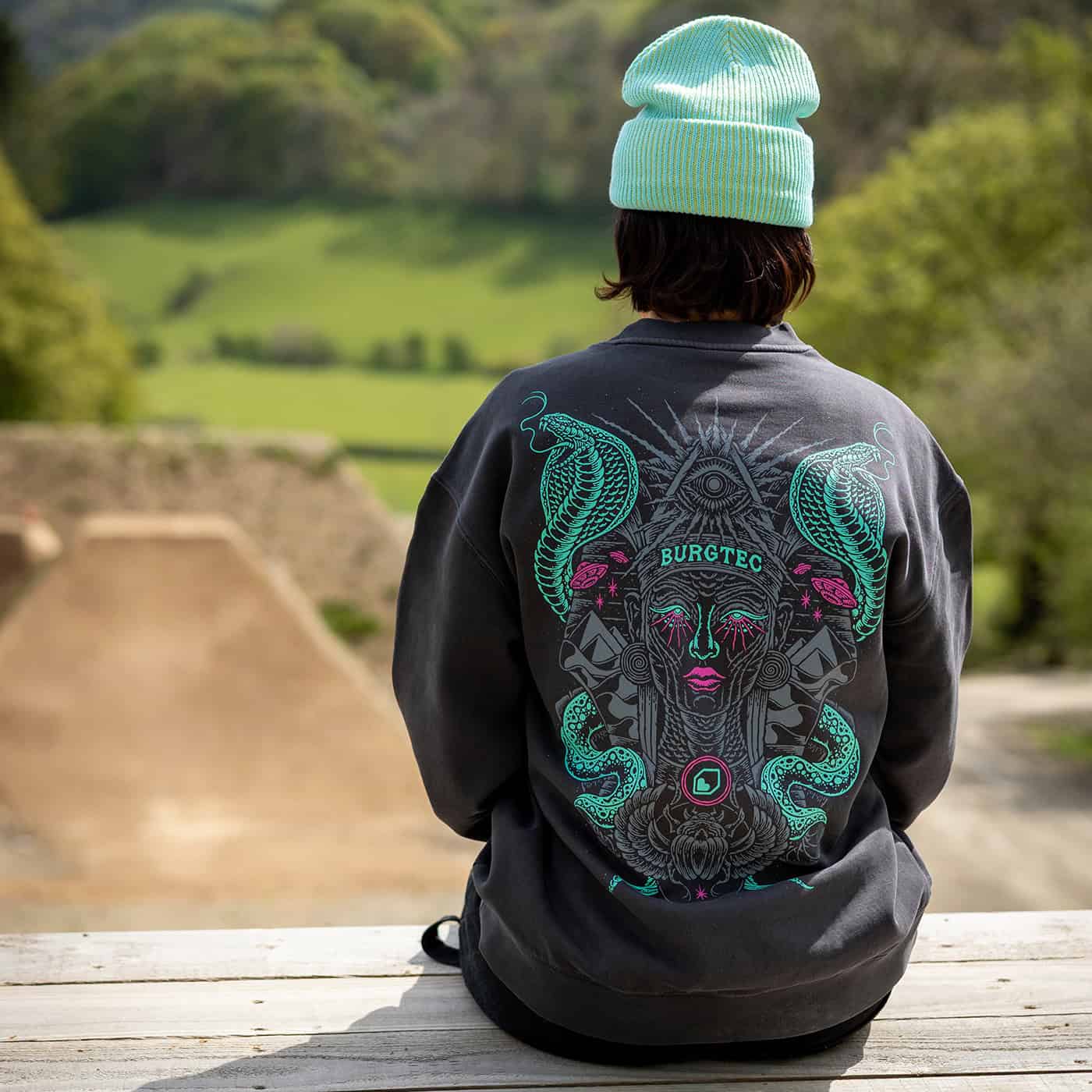 Sudadera BURGTEC DESERT QUEEN FADED