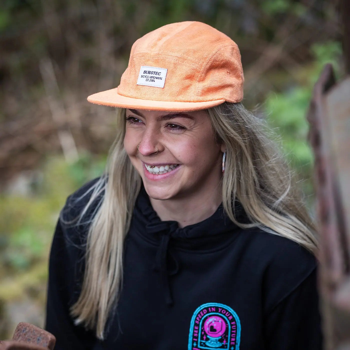 Gorra BURGTEC ARCADE FIVE PANEL naranja