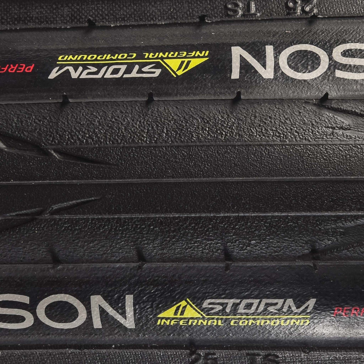 Neumático HUTCHINSON FUSION 5 PERFORMANCE 700x25c TubeType Black