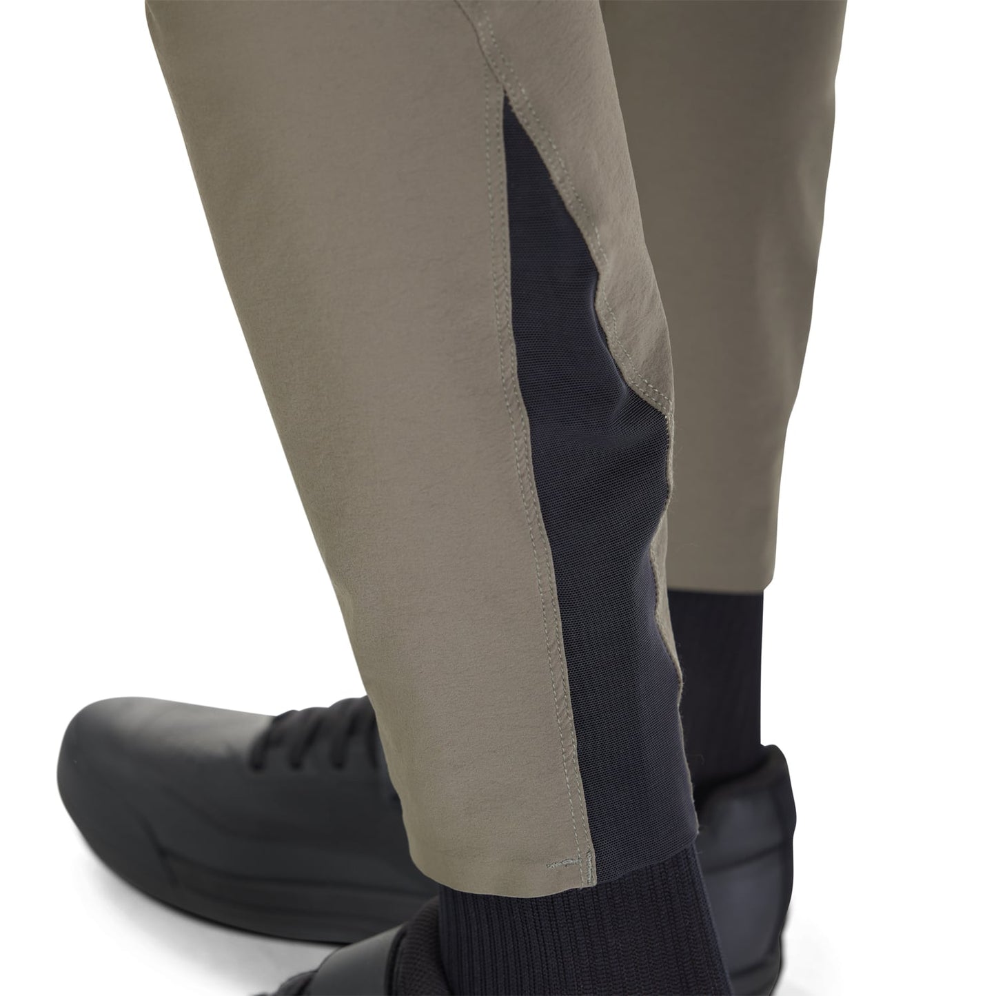 FOX FLEXAIR Pantalones caqui 2025