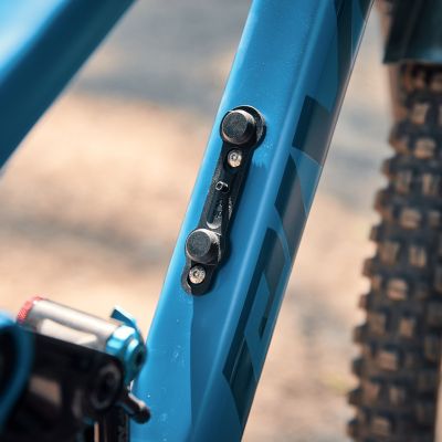 BASE PARA BICICLETA FIDLOCK TWIST Base para portabidón Negro