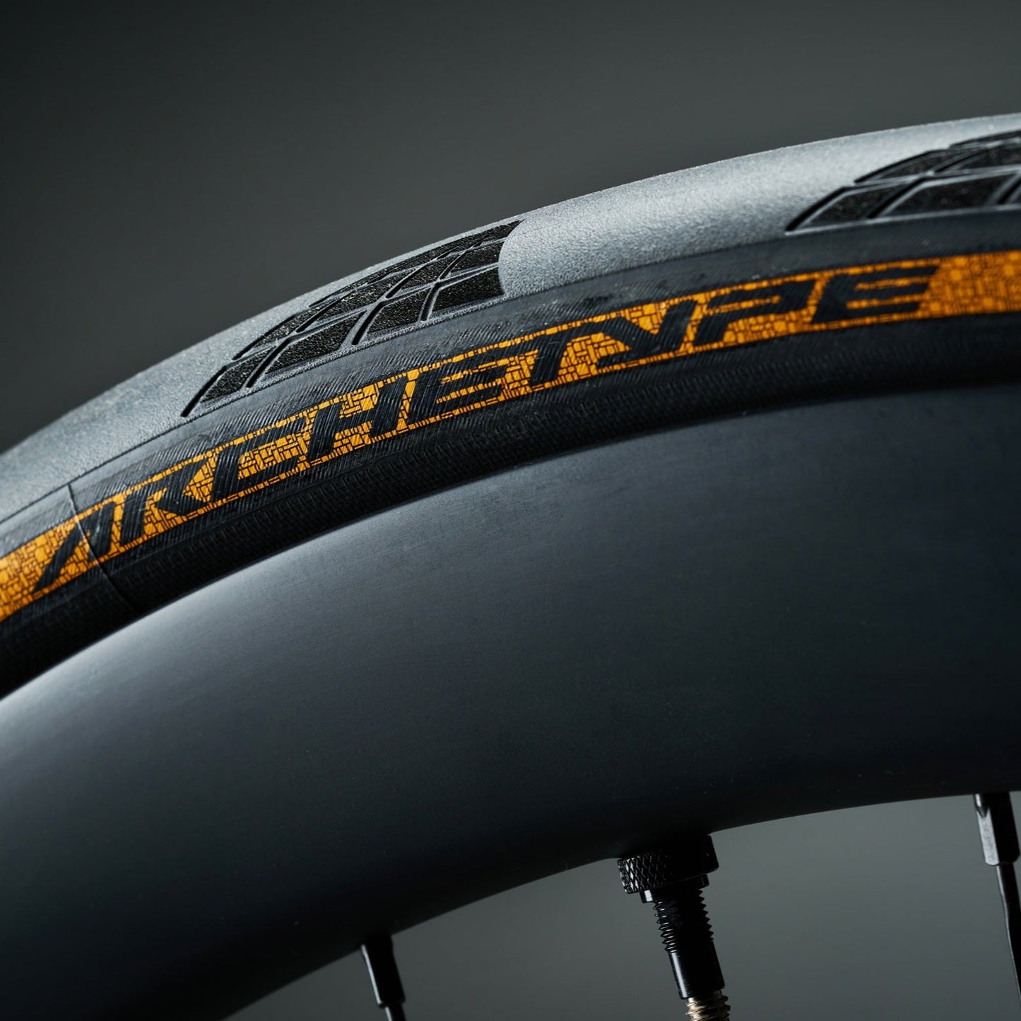 CONTINENTAL ARCHETYPE TDF 2025 700x30c Tubeless Ready Neumático negro - Edición limitada