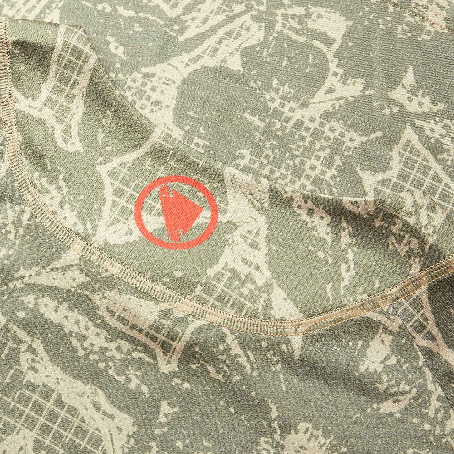 Camiseta manga larga estampada ENDURA LTD Camo Caqui 2025