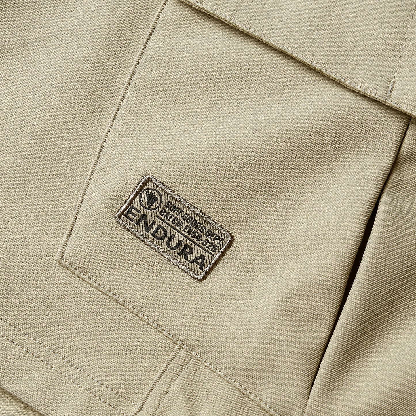 Pantalones cortos ENDURA LOOP CARGO Beige 2025