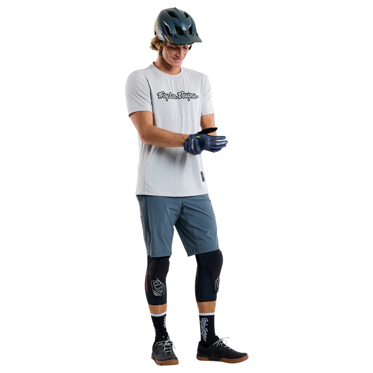 TROY LEE DESIGNS SKYLINE RIDE TEE SIGNATURE Maillot Manga Corta Gris 2025