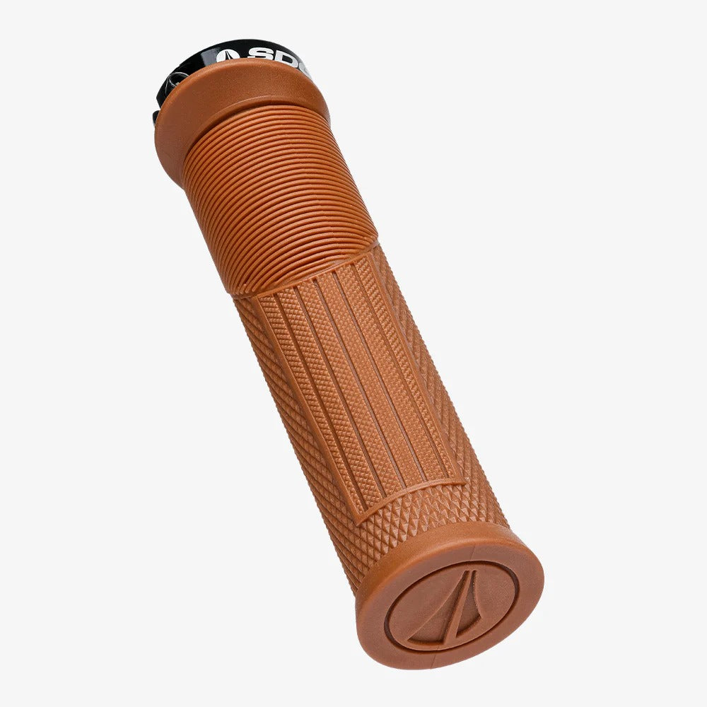SDG OPEN CORE THRICE puños 136 mm Marrón