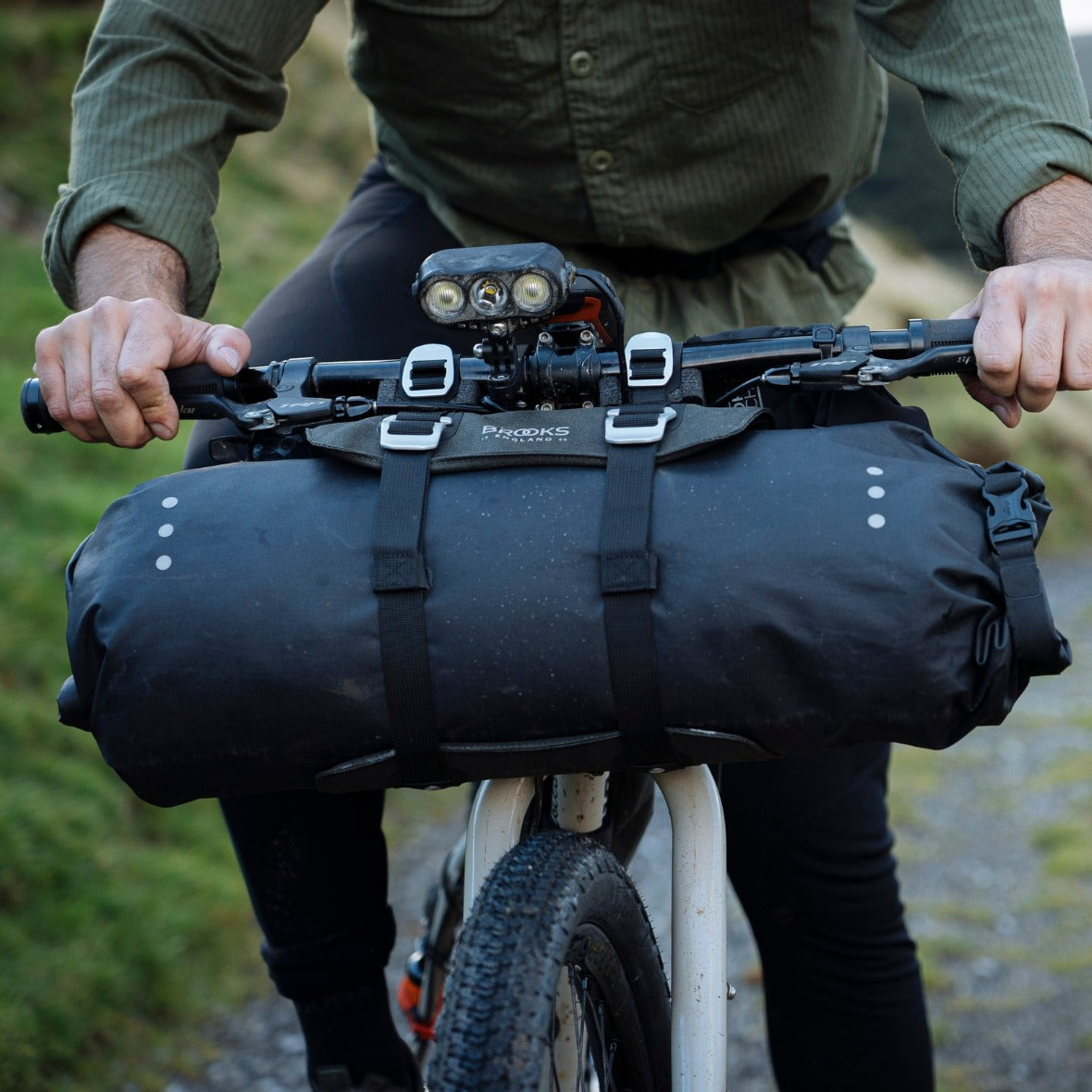 BROOKS SCAPE ROLL Bolsa de manillar Verde