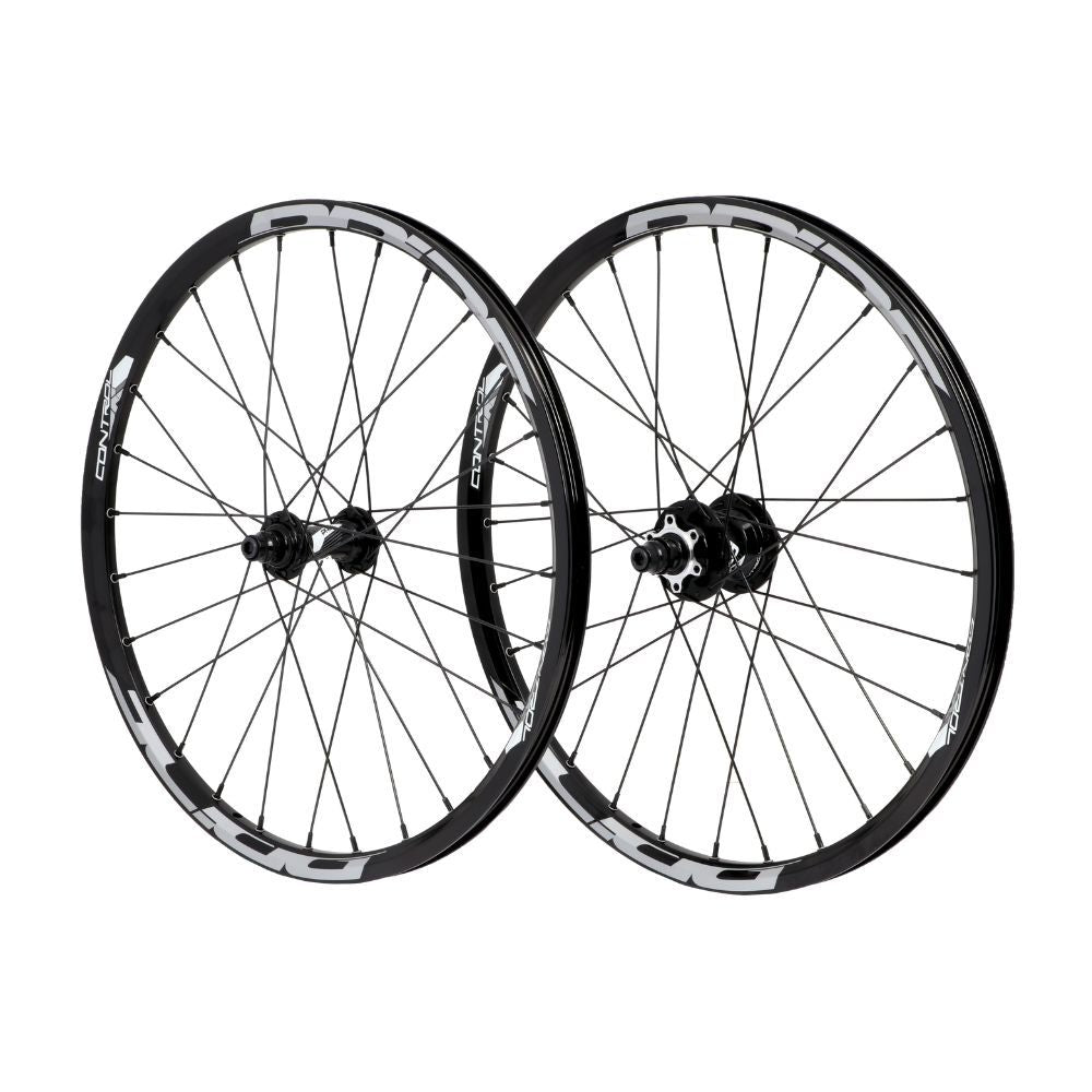 Par de Ruedas PRIDE 20" (451mm) Control V2 Disc Ejes 10/10mm Negro