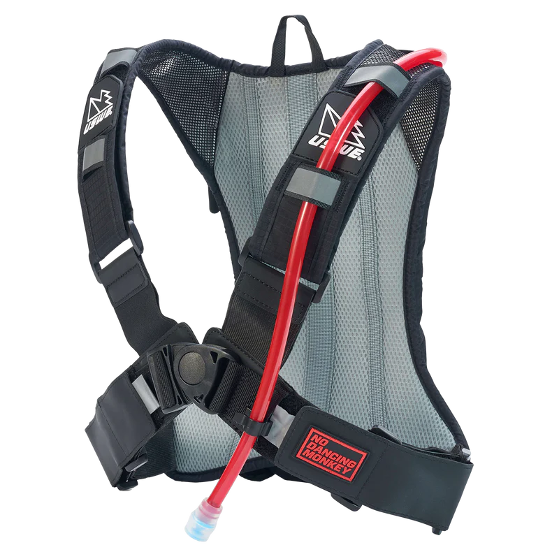 Mochila de hidratación USWE OUTLANDER JR 3 L para niños, color negro