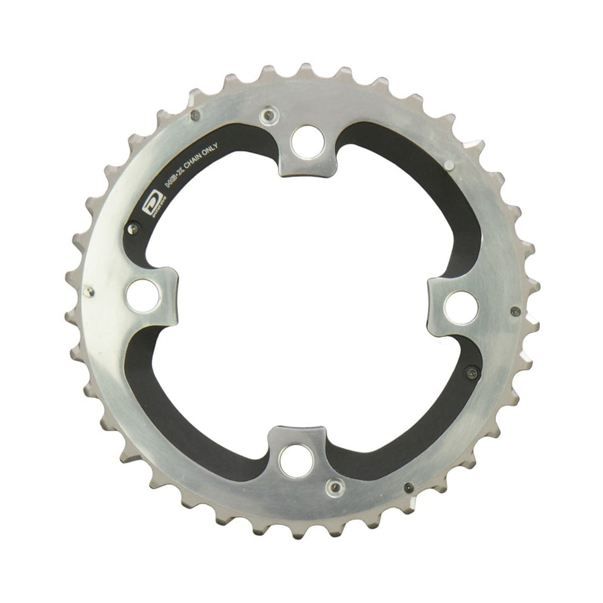 Plato exterior SHIMANO XTR M980 de 10 velocidades, 4 orificios, 104 mm — vista del plato sobre fondo blanco