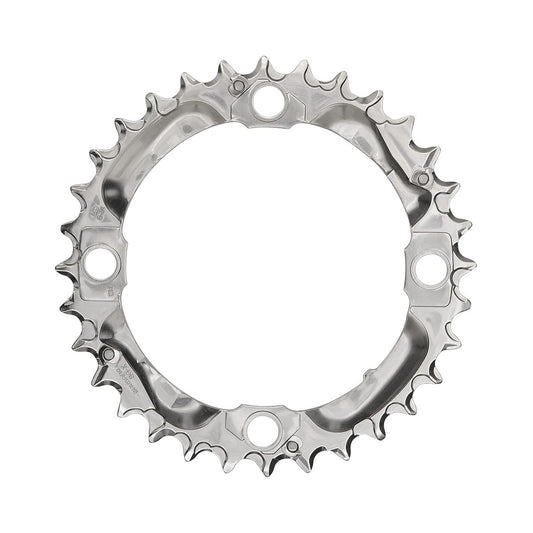 Plato intermedio SHIMANO DEORE M530 de 9 velocidades, 4 tornillos, 104 mm, plata — vista del plato sobre fondo blanco
