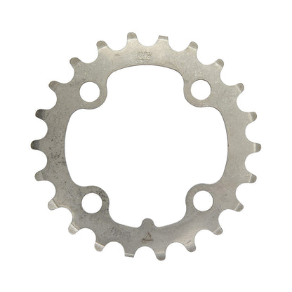 Plato interior STRONGLIGHT de acero inoxidable, 9 velocidades, 4 agujeros, 64 mm — vista del plato sobre fondo blanco