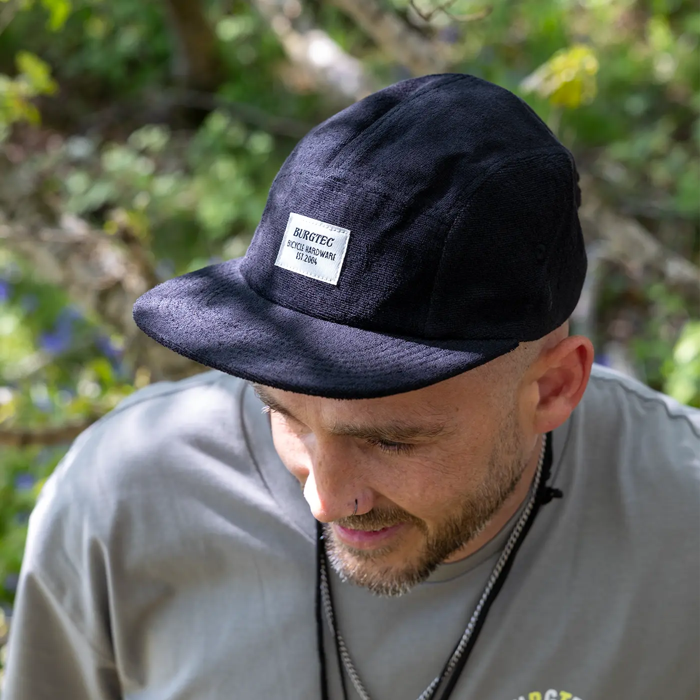 Gorra BURGTEC ARCADE FIVE PANEL Negra