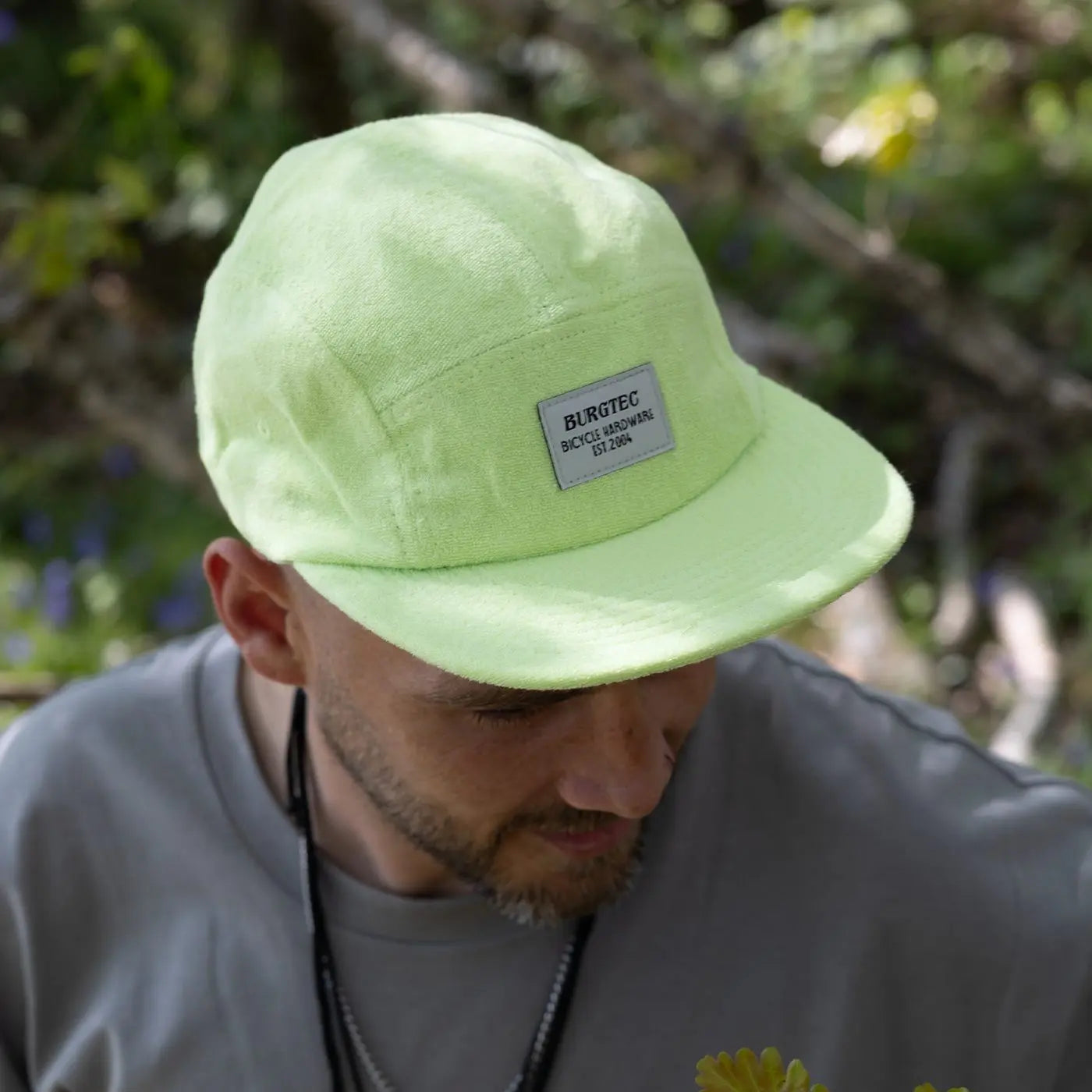 Gorra BURGTEC ARCADE FIVE PANEL verde