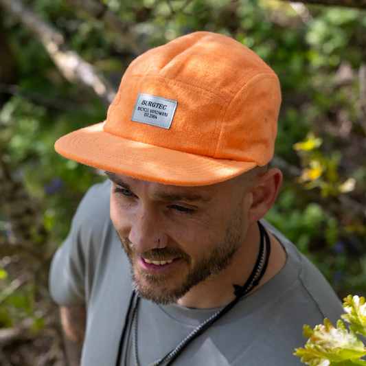 Gorra BURGTEC ARCADE FIVE PANEL naranja
