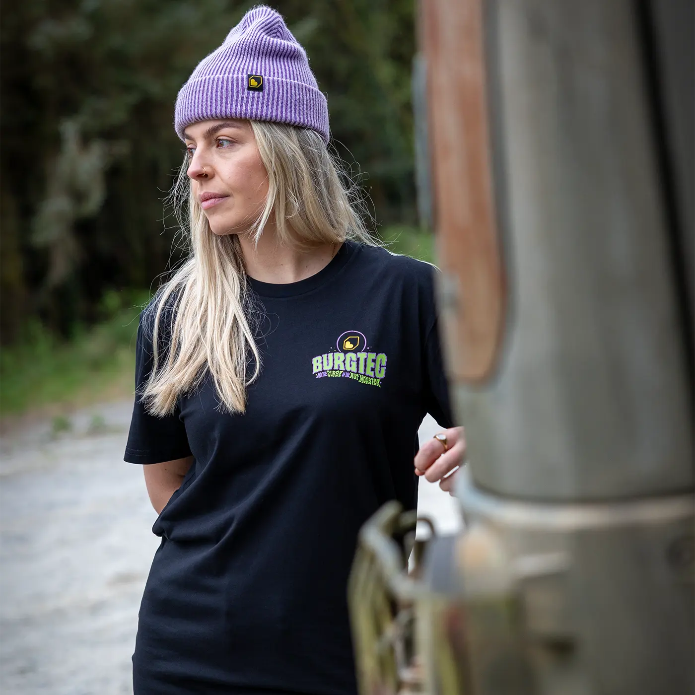 Camiseta BURGTEC RUT MONSTER negra