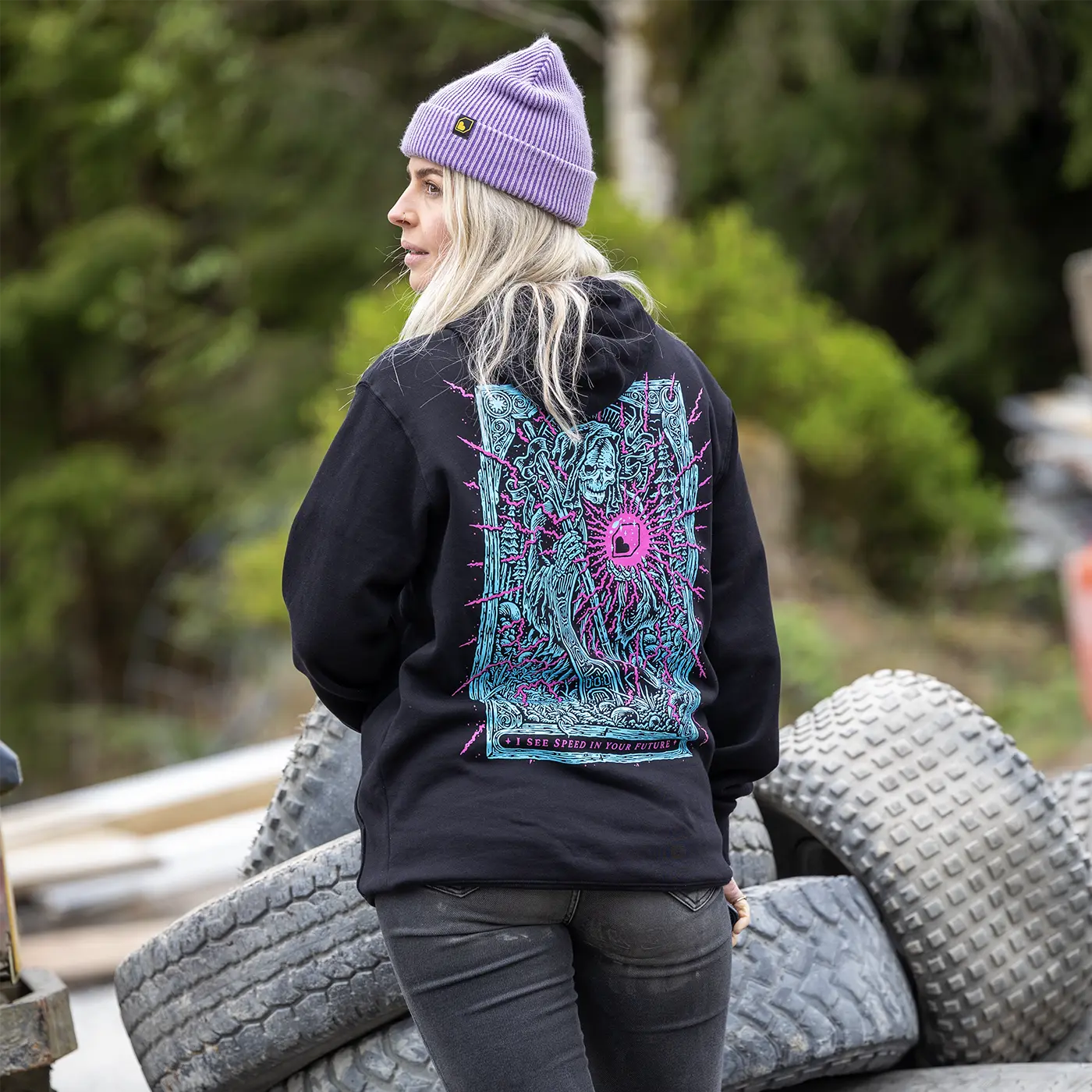 Sudadera con capucha BURGTEC TARROT negra