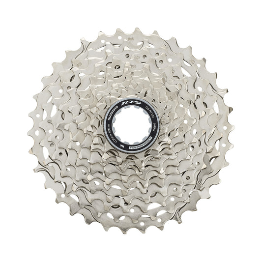 Cassette de 12 velocidades SHIMANO 105 CS-R7101 – foto principal sobre fondo blanco