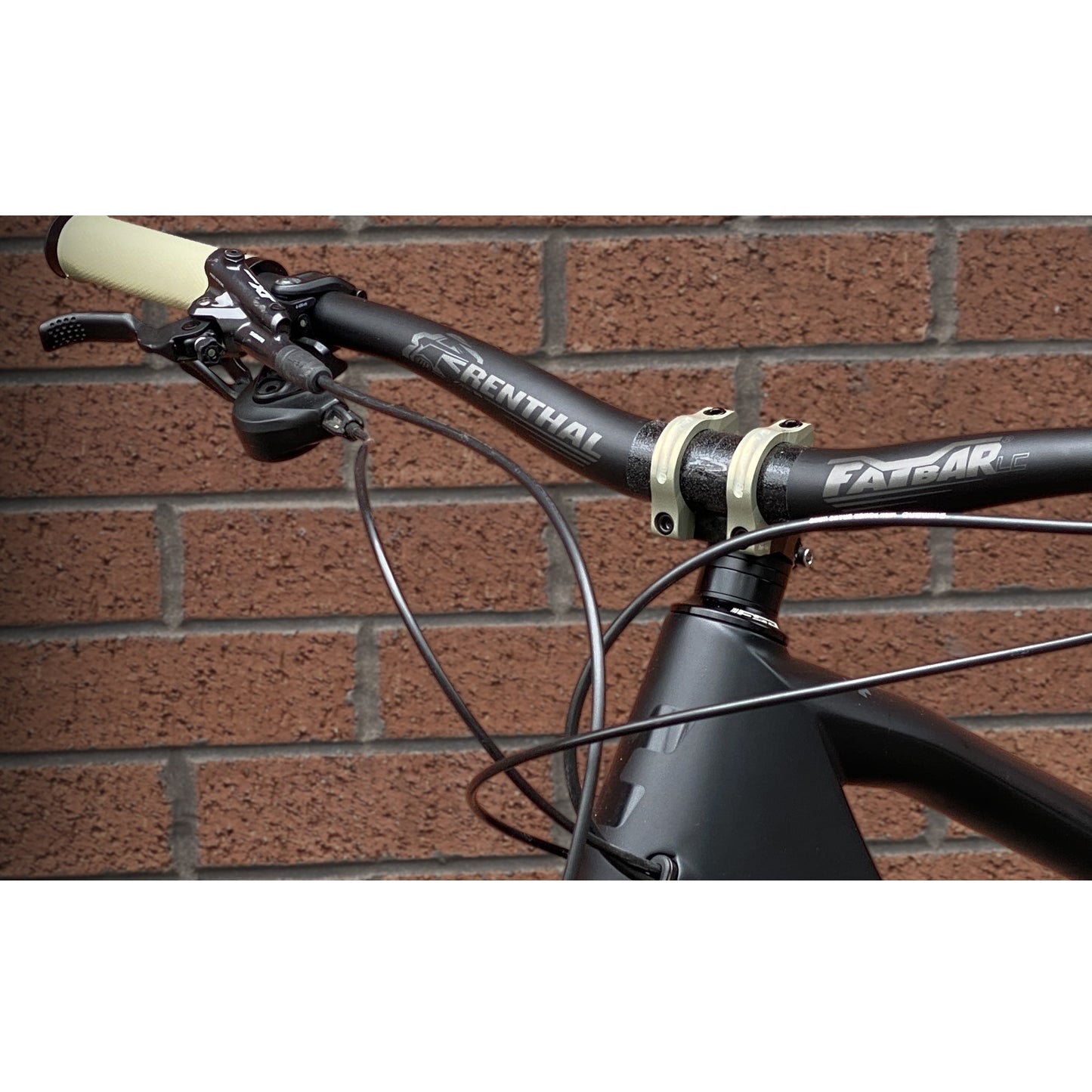 RENTHAL V3 FATBAR LITE Manillar plano de carbono 780mm