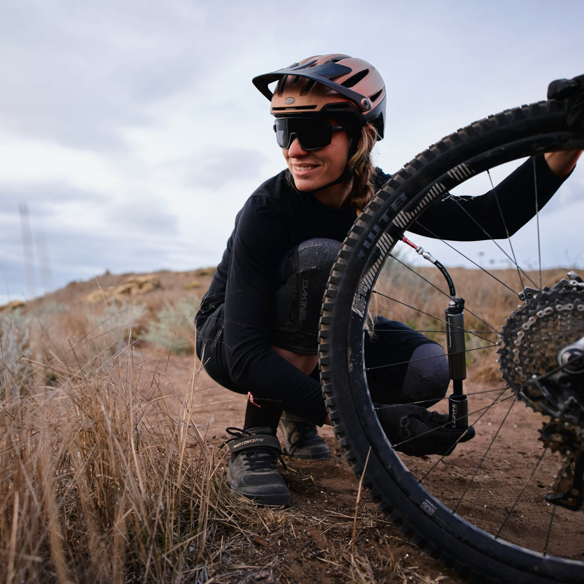 Bomba de mano LEZYNE POCKET DRIVE HV LOADED negra