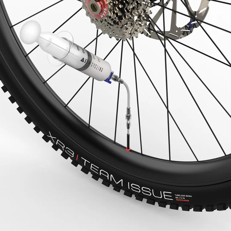 Jeringa para fluido preventivo KOM CYCLING Válvula Alu
