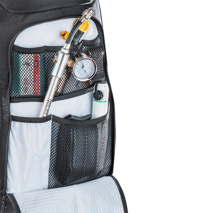 Mochila con Protección Dorsal Integrada EVOC PROTECTOR FR ENDURO BLACKLINE 16 Negro