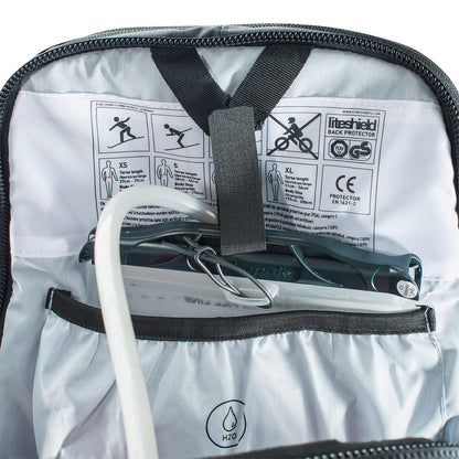 Mochila con Protección Dorsal Integrada EVOC PROTECTOR FR ENDURO BLACKLINE 16 Negro