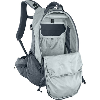 Mochila con Dorsal EVOC TRAIL PRO 26 Gris