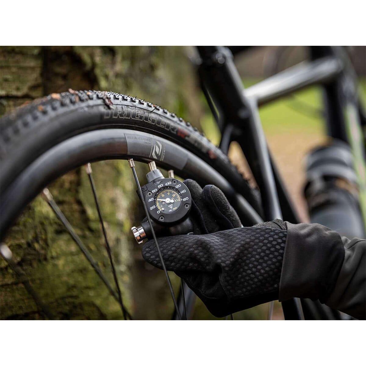 Percuteur CO2 et Manomètre TOPEAK AIRBOOSTER G2