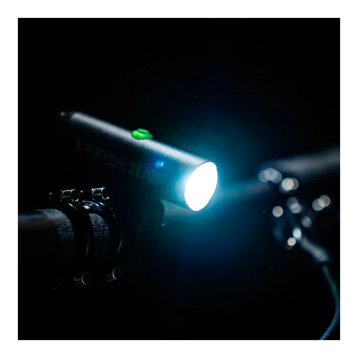 LEZYNE CLASSIC DRIVE XL 700+ iluminación delantera