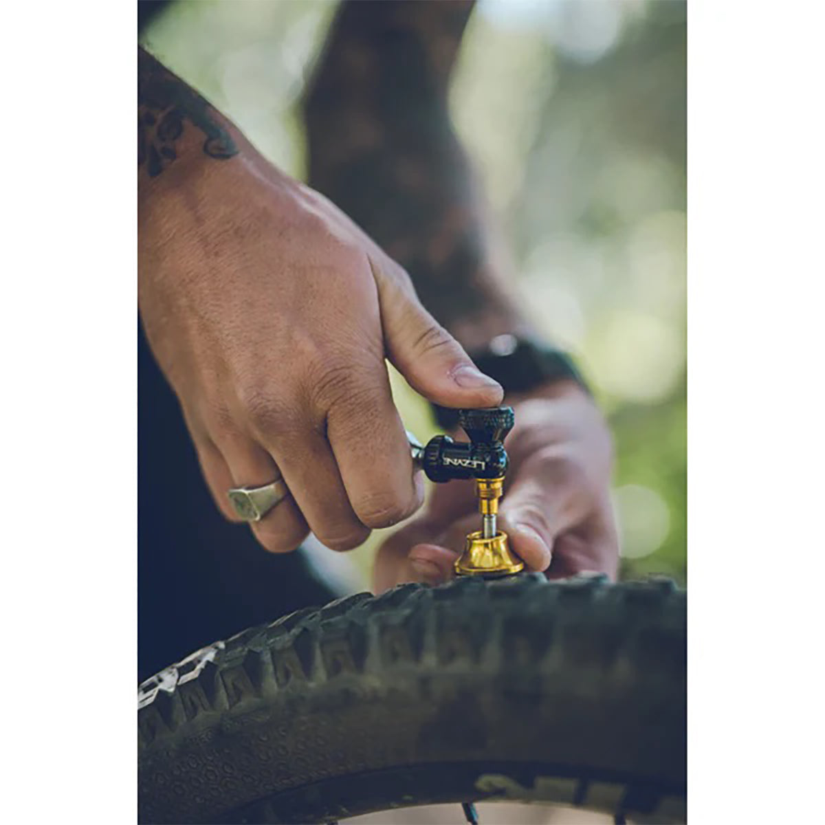 Kit de Reparación Tubeless CO2 LEZYNE BLASTER + 5 Mechas + 2x Cartuchos CO2