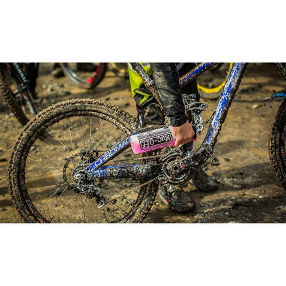 Recarga Concentrada de Limpiador de Bicicleta MUC-OFF NANO GEL CONCENTRATE (1 L para 4 L)