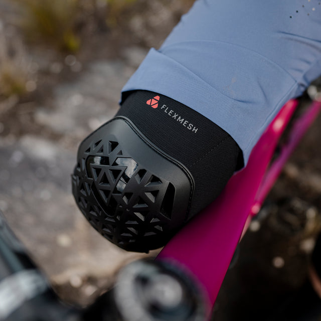 Rodilleras LEATT FLEXMESH Negras