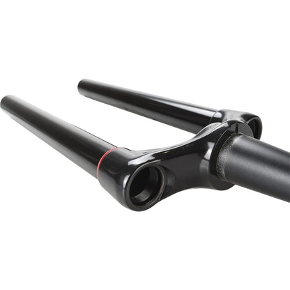Conjunto Té/Pivote/Inmersores ROCKSHOX LYRIK/YARI Solo Air 27.5" Cónico Offset 42 mm Negro #11.4018.008.438