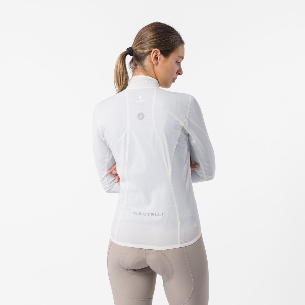 Chaqueta CASTELLI Transition Air de mujer en color marfil – vista trasera