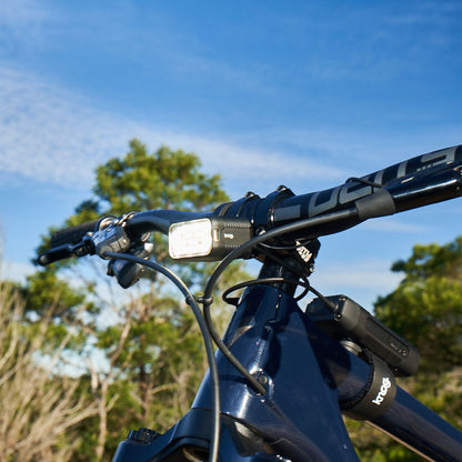 Iluminación Delantera KNOG BLINDER X 1800