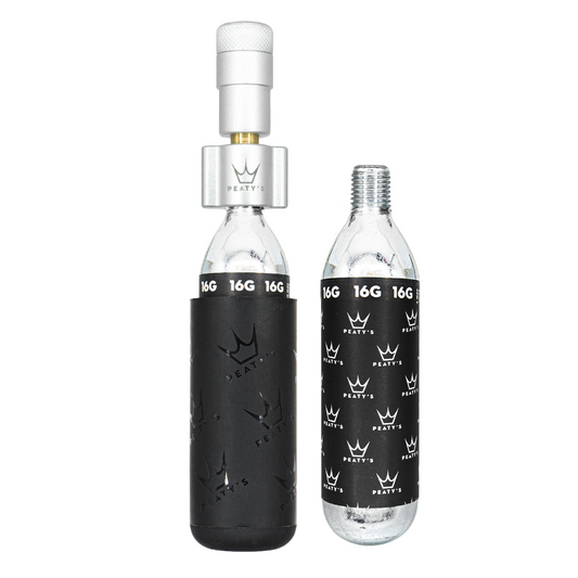 Percutor CO2 PEATY'S HOLESHOT ROAD/GRAVEL + 2 cartuchos roscados de CO2 plateados de 16g