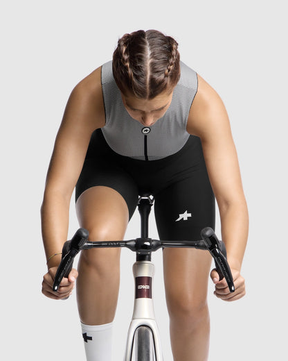 Culote corto ASSOS UMA GT HALF S11 SHORT para mujer negro