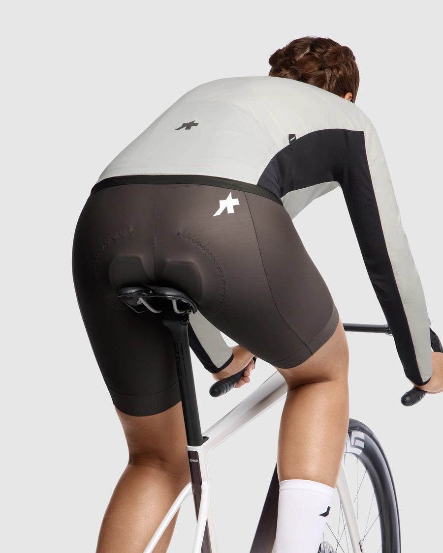 Chaqueta ASSOS UMA GT WIND S11 Leche de almendra para mujer