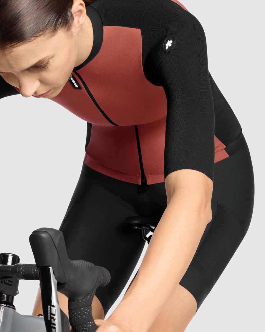 Maillot ASSOS TACTICA POST RIDE T5 Manga Corta Mujer Negro