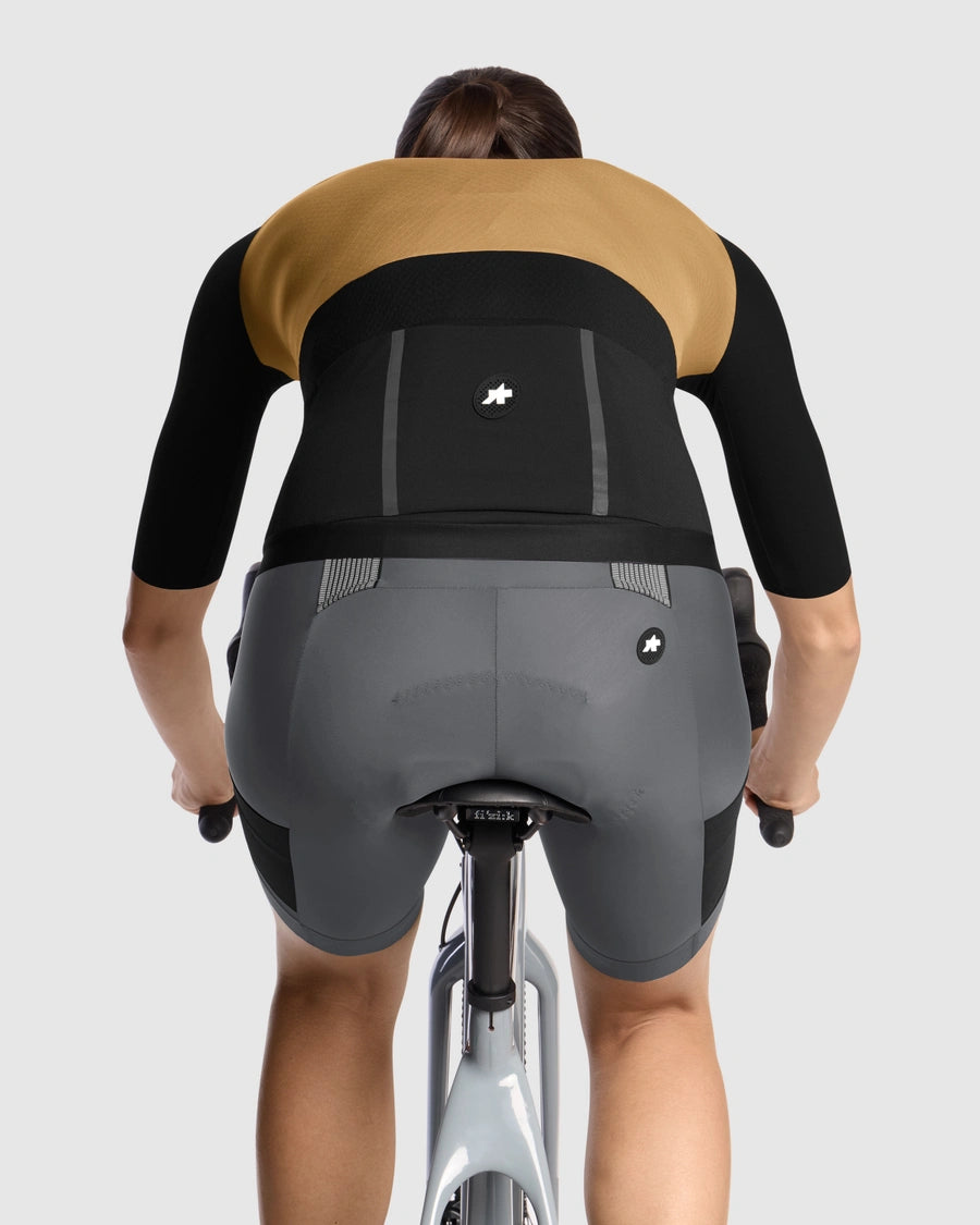 Maillot ASSOS TACTICA POST RIDE T5 de manga corta para mujer Clásico de tierra batida