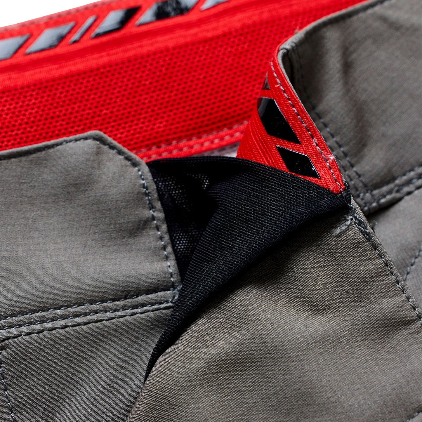 TROY LEE DESIGNS SKYLINE PRO MONO Pantalones cortos caqui con forro BN3TH