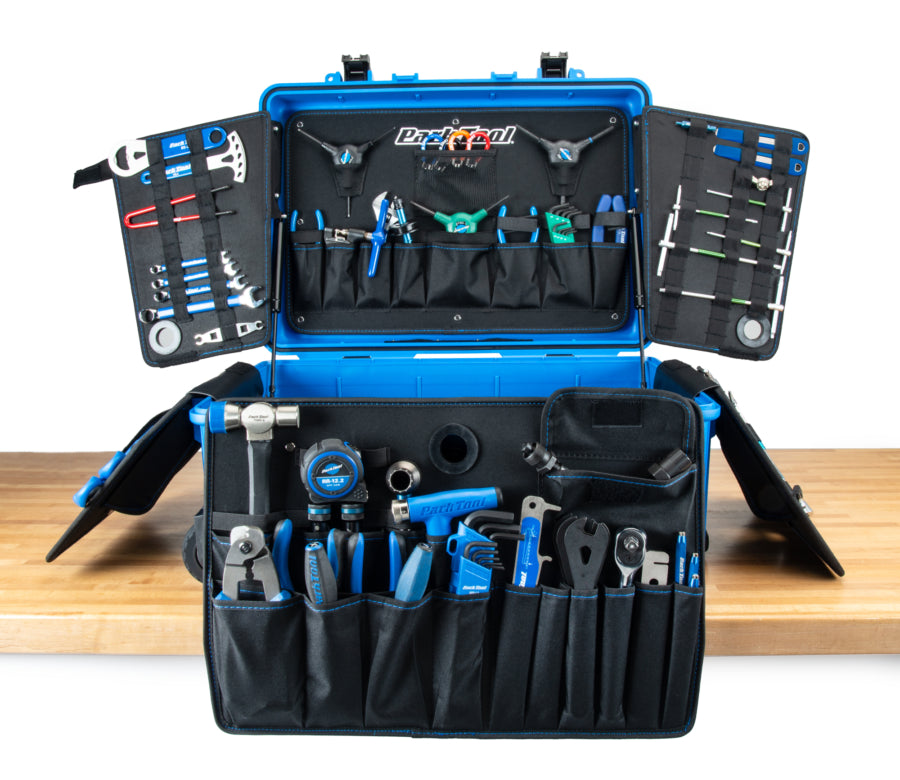 Park Tool BRK-1 abierta con todas las herramientas guardadas