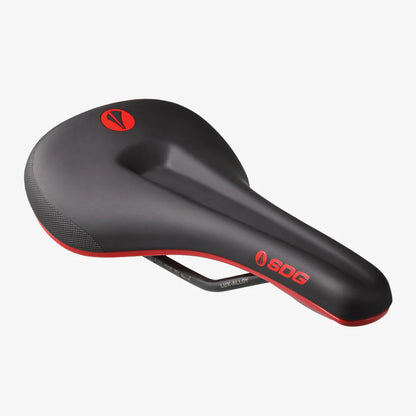 Sillín SDG BEL-AIR V3 MAX Raíles Lux-Alloy Negro/Rojo