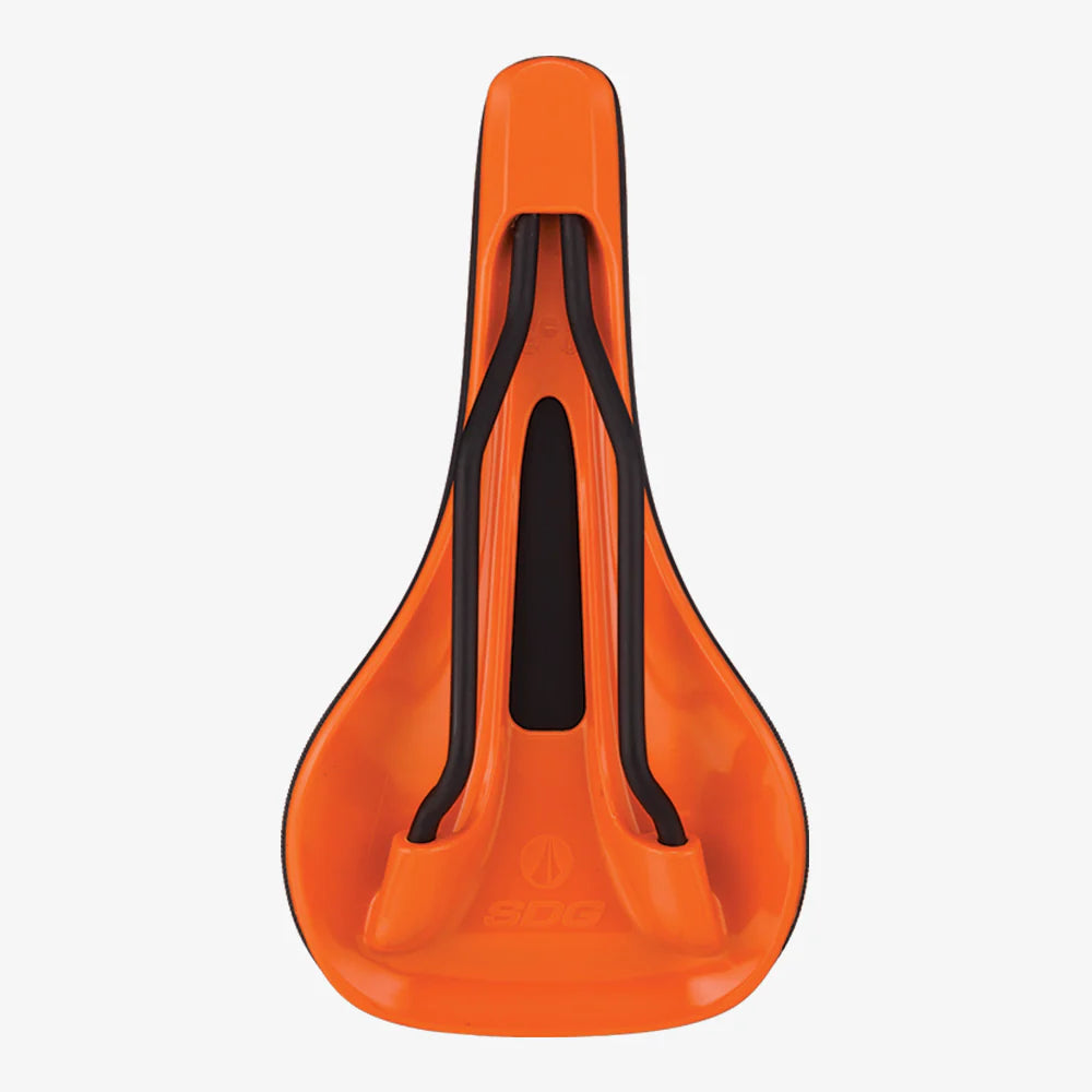 Sillín SDG BEL-AIR V3 MAX Rails Lux-Alloy Negro/Naranja