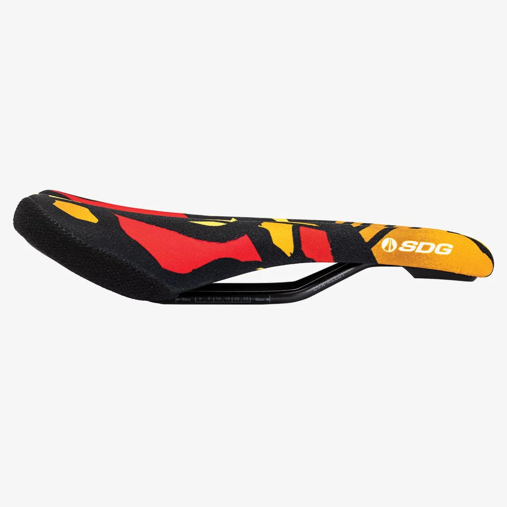 Sillín SDG BEL-AIR V3 TERRA FIRMA Rails Lux Alloy Camo Orange