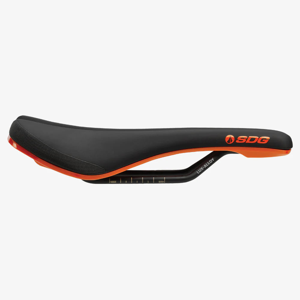 Sillín SDG BEL-AIR V3 Rails Lux Alloy Negro/Naranja
