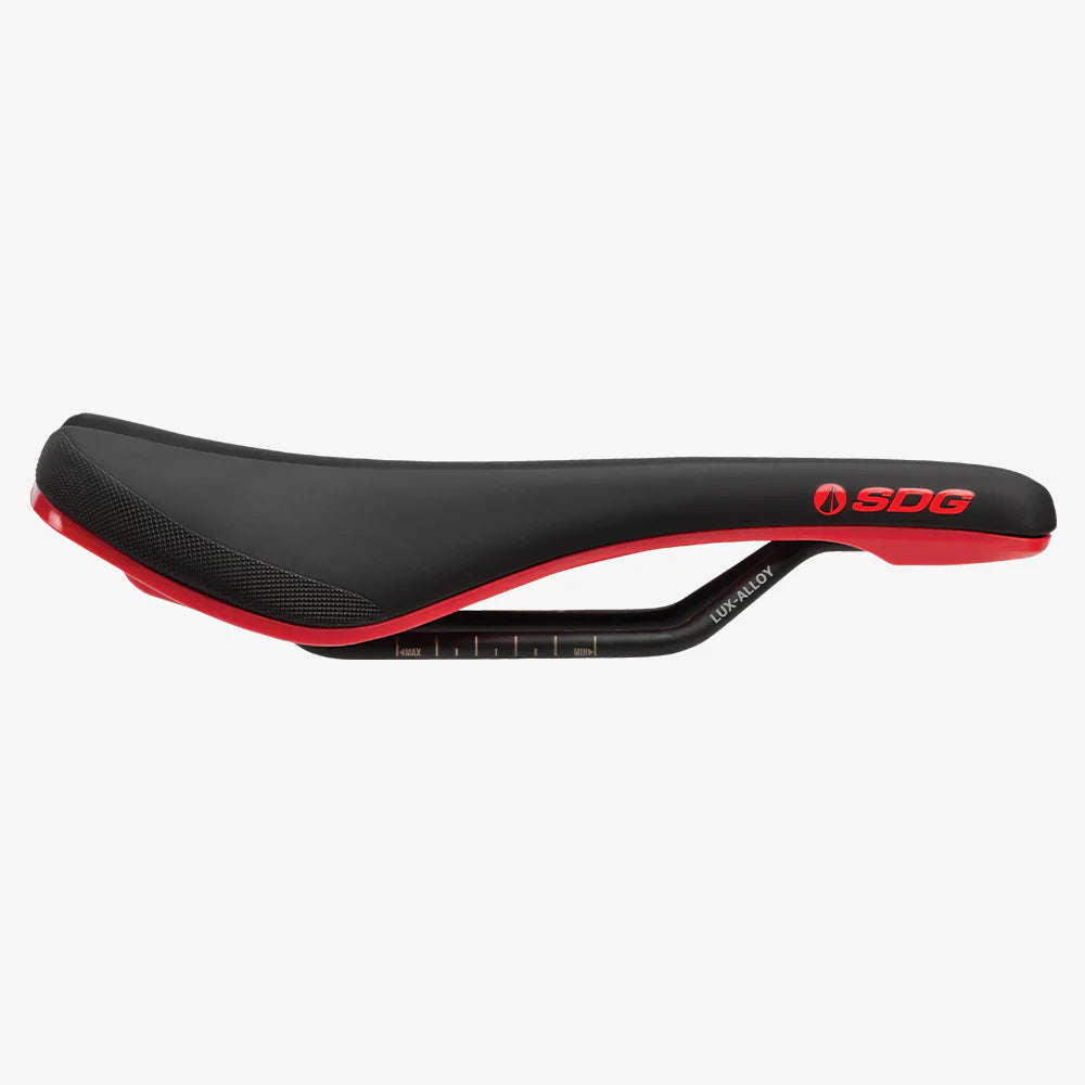 Sillín SDG BEL-AIR V3 Rails Lux Alloy Negro/Rojo